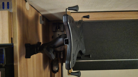 Adapterplatte für den Hymer ML-T 570 im Schlafbereich WOLFWAX